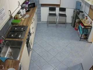 voyeurcam julmodels kitchen 2